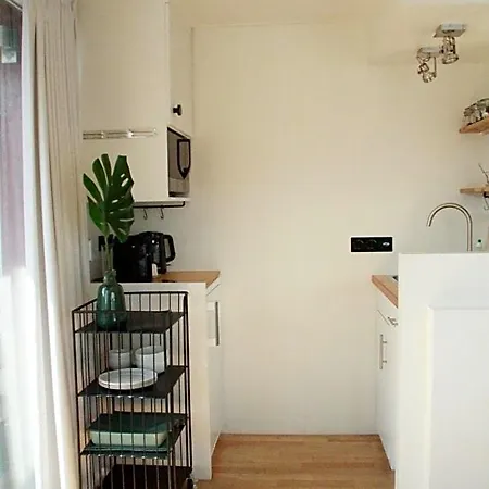 Houseboat Sooki 3*