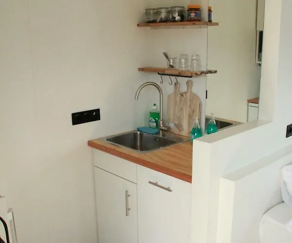 Gasthuis Houseboat Sooki 3*